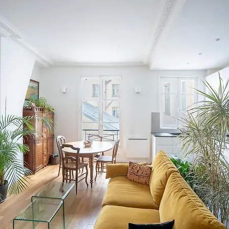 Typical Pigalle & Opera On Foot Elevator Apartment Paris